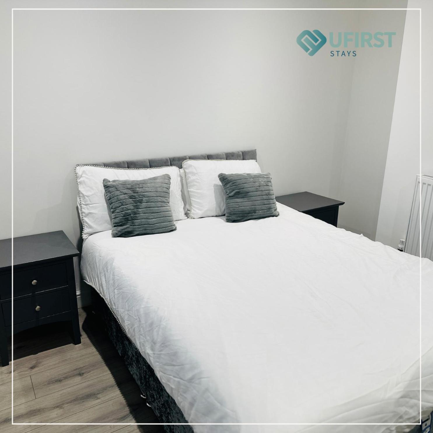 Apartment Tastefully Decorated 4 Bed In Gedling - Near Colwick Country Park, Victoria Retail Park, Centre & Racecourse *